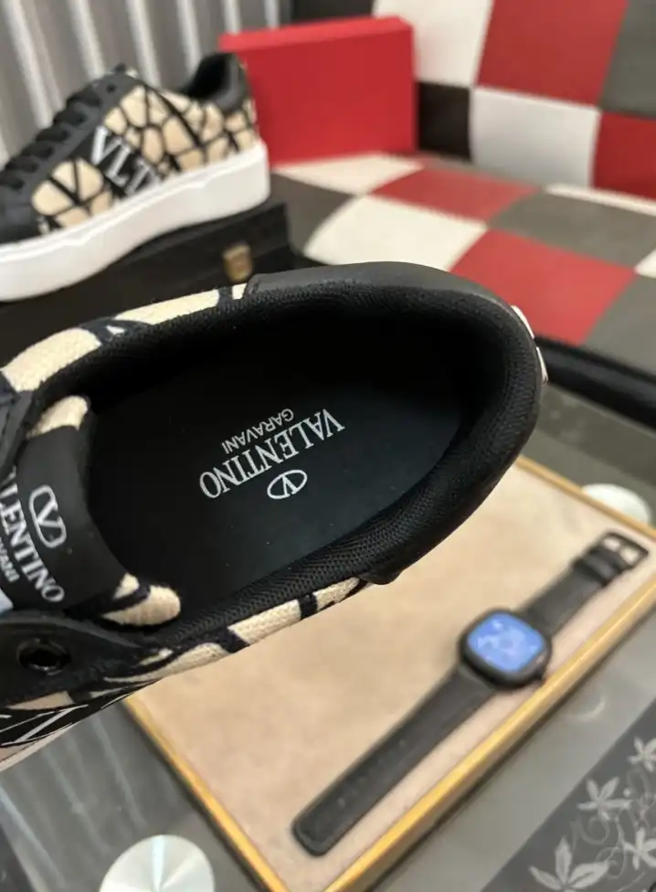 hype Valentino Casual Shoes