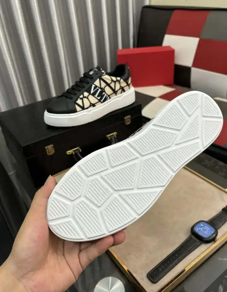 hype Valentino Casual Shoes