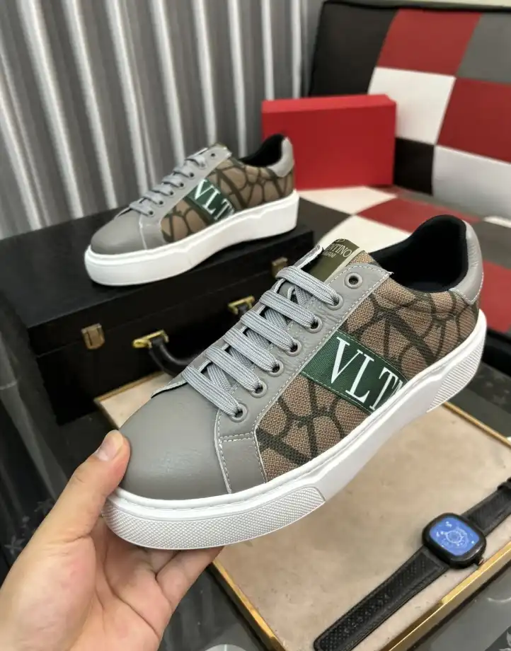 hype Valentino Casual Shoes