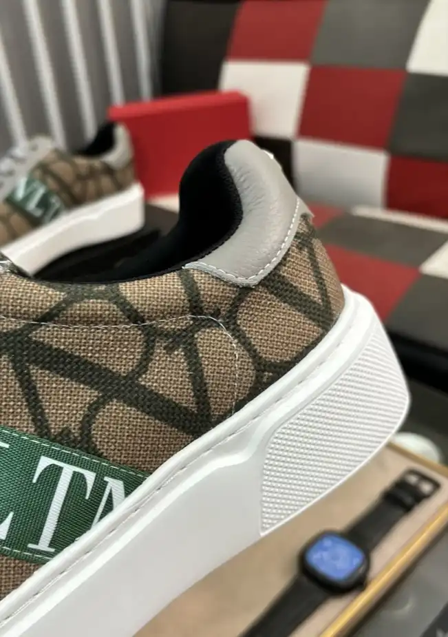 hype Valentino Casual Shoes