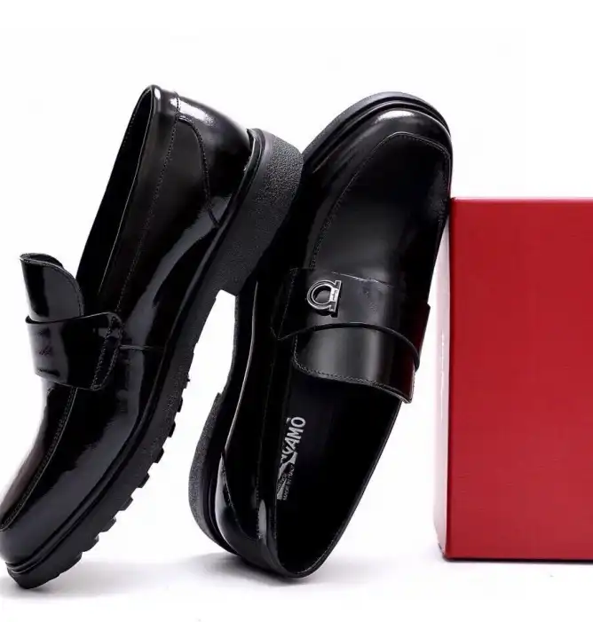 hype Ferragamo Leather Shoes