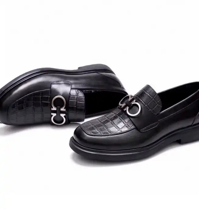 hype Ferragamo Leather Shoes