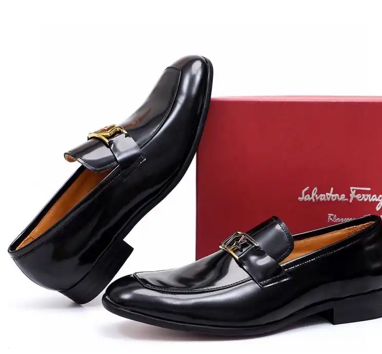 hype Ferragamo Leather Shoes