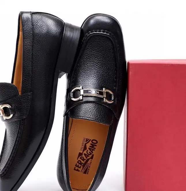 hype Ferragamo Leather Shoes