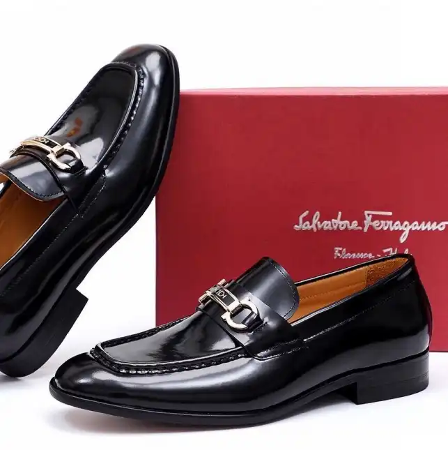 hype Ferragamo Leather Shoes