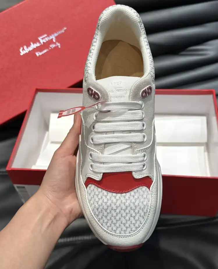 hype Ferragamo Sneakers