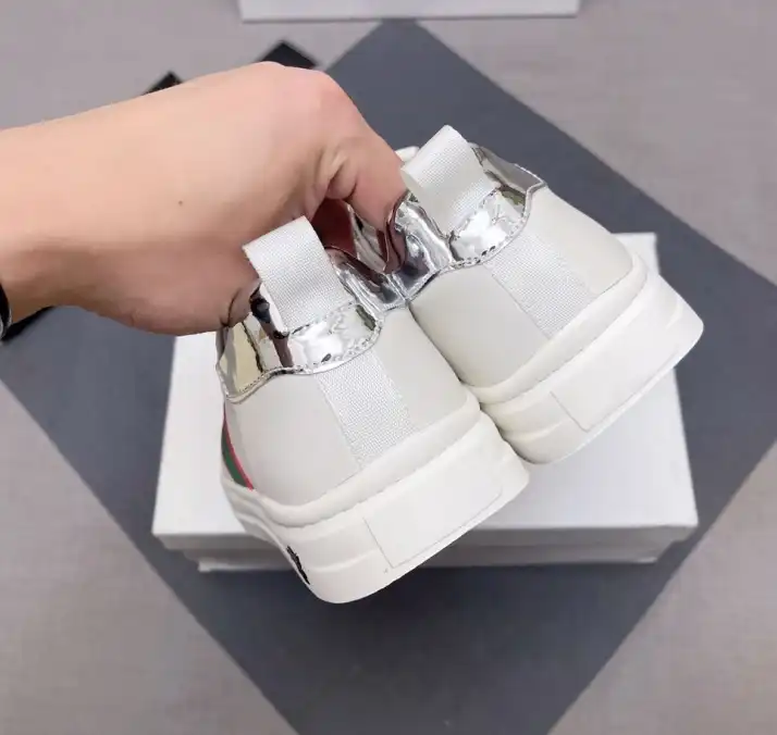 hype Givenchy Sneakers