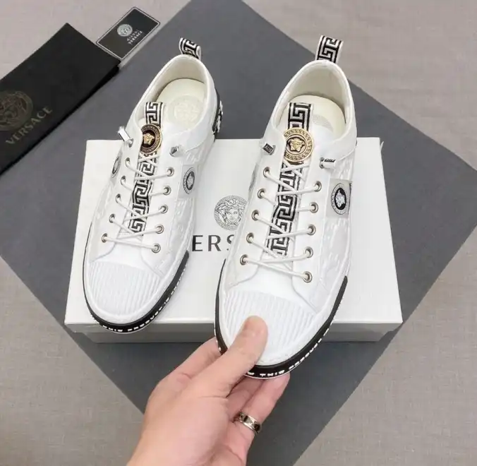 hype Givenchy Sneakers