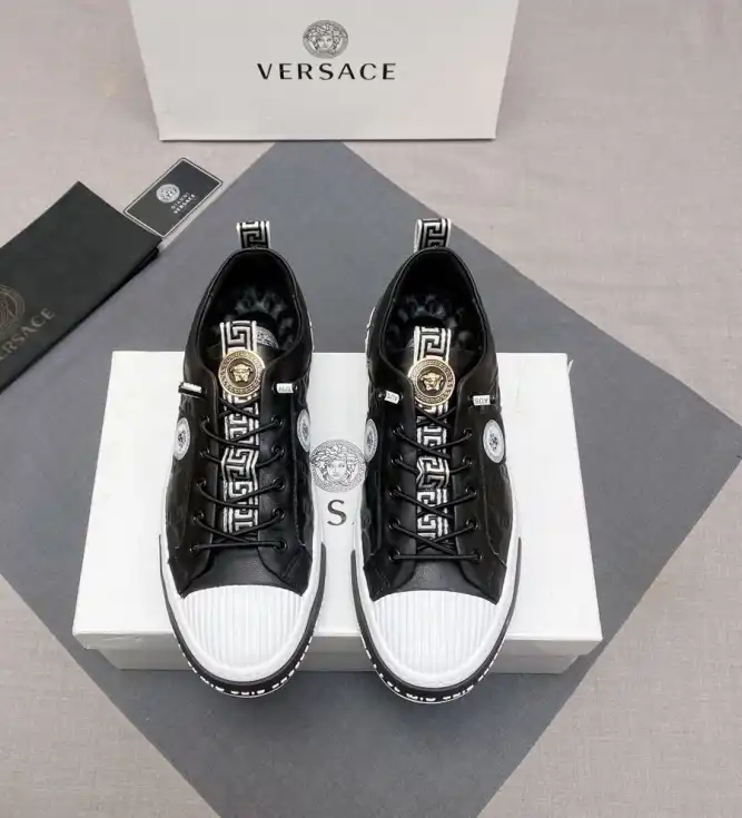 hype Givenchy Sneakers