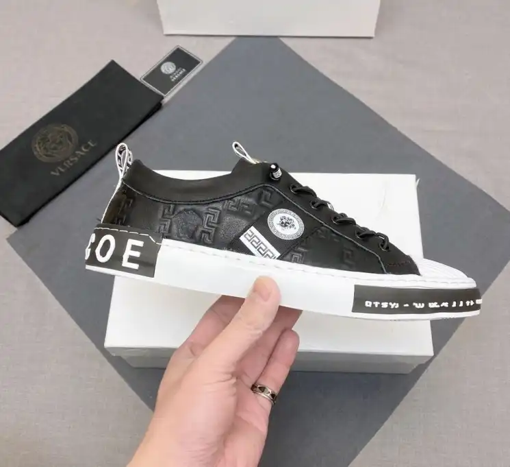 hype Givenchy Sneakers