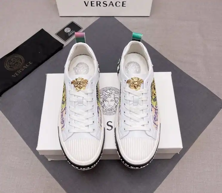 hype Givenchy Sneakers