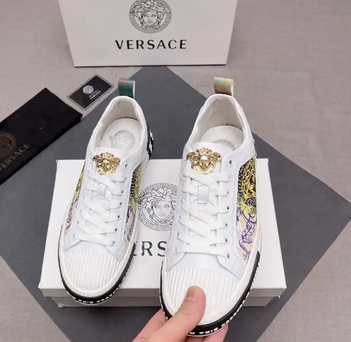 hype Givenchy Sneakers