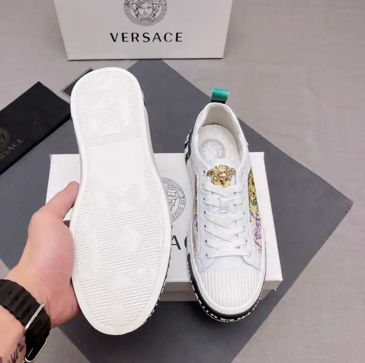 hype Givenchy Sneakers