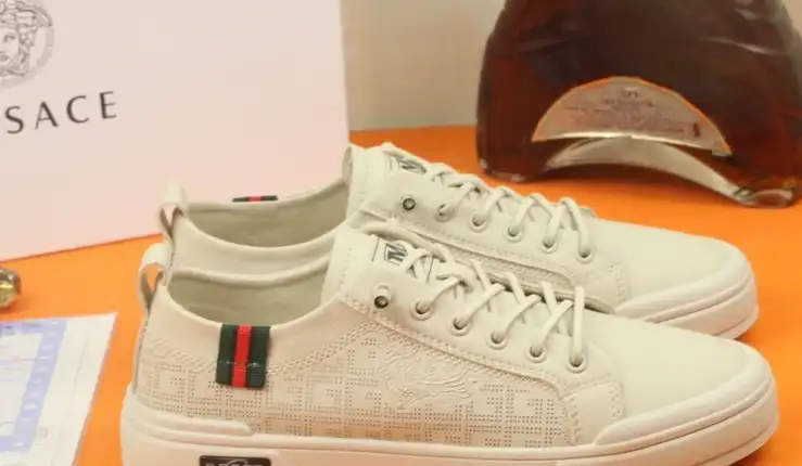 hype Givenchy Sneakers