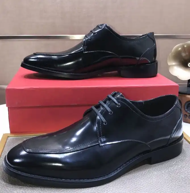 hype Ferragamo Leather Shoes