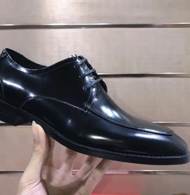 hype Ferragamo Leather Shoes