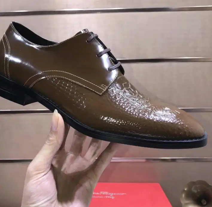 hype Ferragamo Leather Shoes