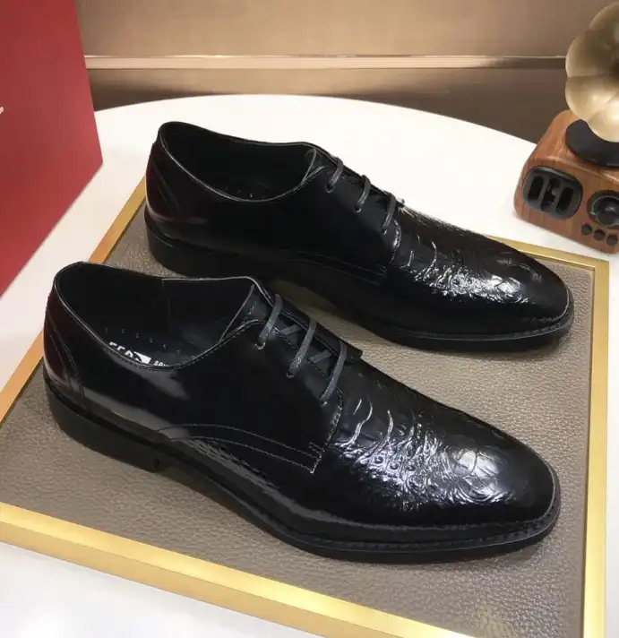 hype Ferragamo Leather Shoes