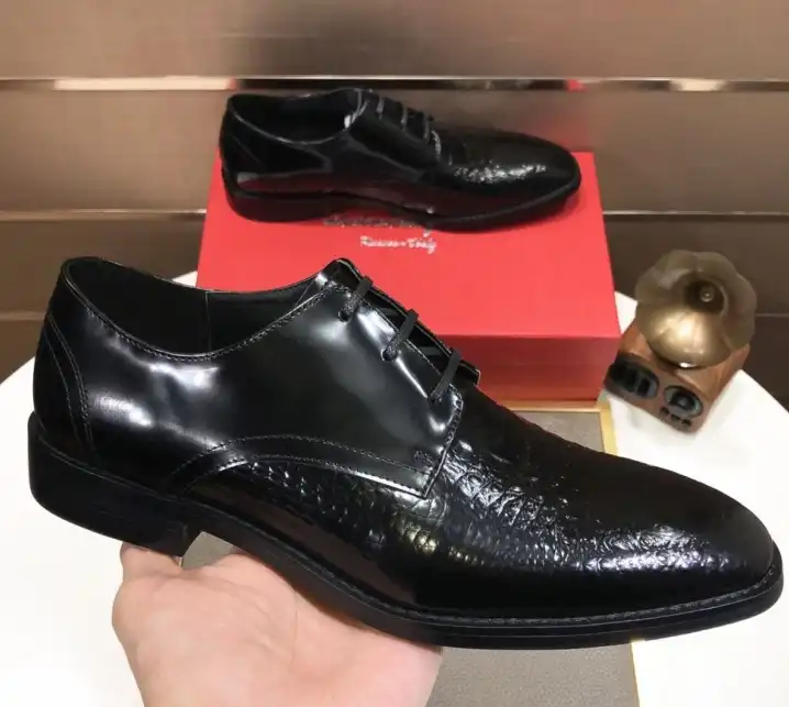 hype Ferragamo Leather Shoes