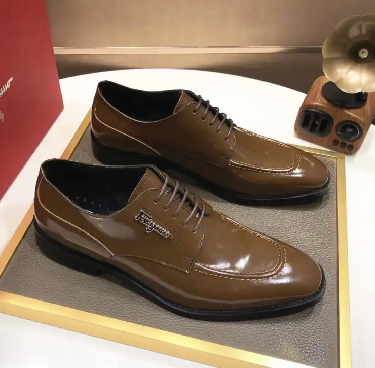 hype Ferragamo Leather Shoes