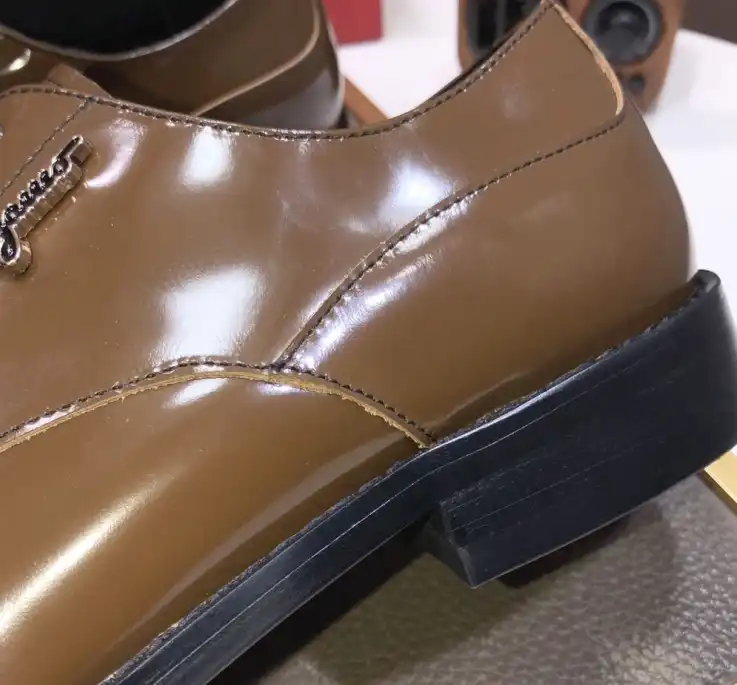 hype Ferragamo Leather Shoes