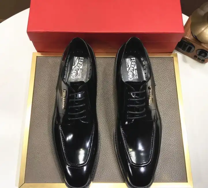 hype Ferragamo Leather Shoes