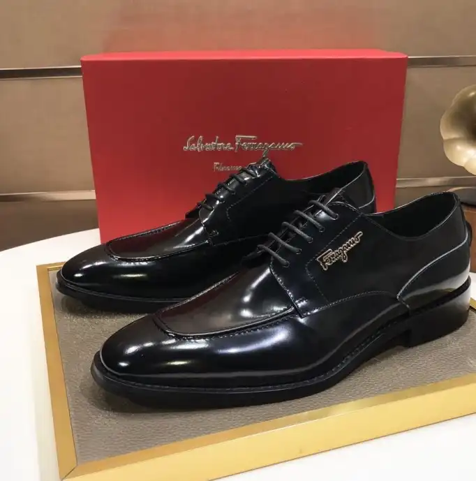 hype Ferragamo Leather Shoes