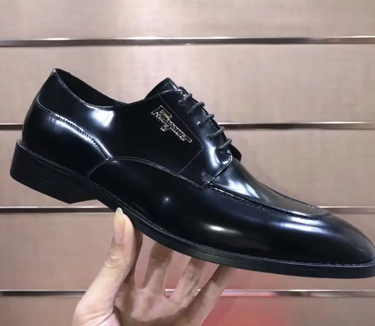 hype Ferragamo Leather Shoes