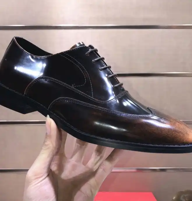 hype Ferragamo Leather Shoes