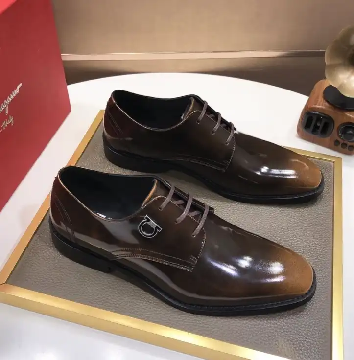 hype Ferragamo Leather Shoes