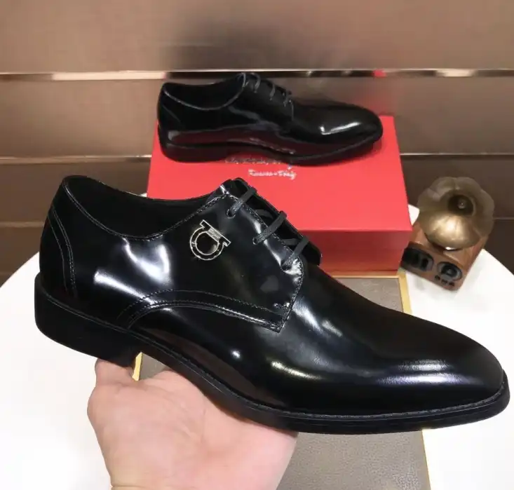 hype Ferragamo Leather Shoes