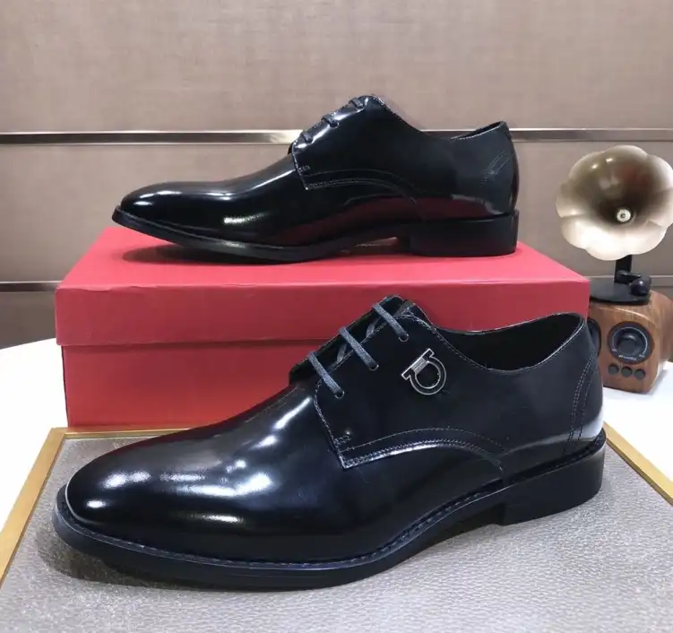 hype Ferragamo Leather Shoes