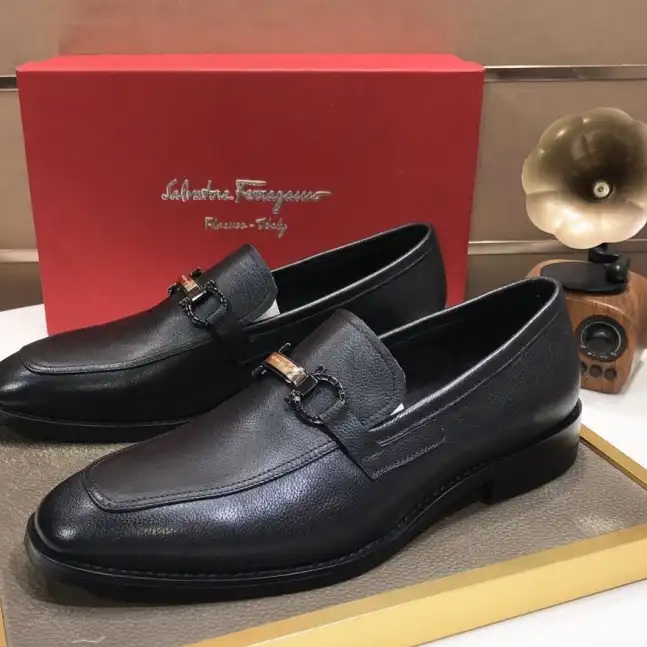 hype Ferragamo Leather Shoes