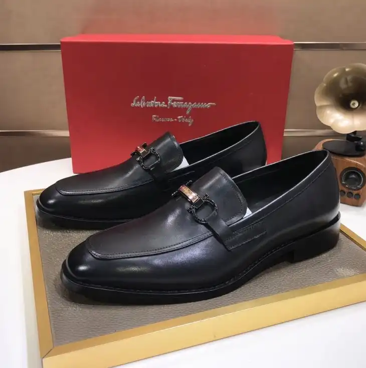 hype Ferragamo Leather Shoes