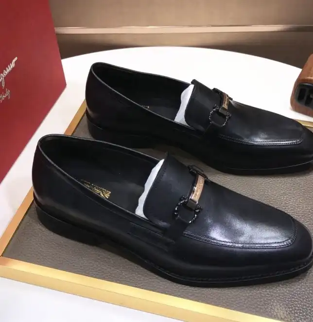 hype Ferragamo Leather Shoes