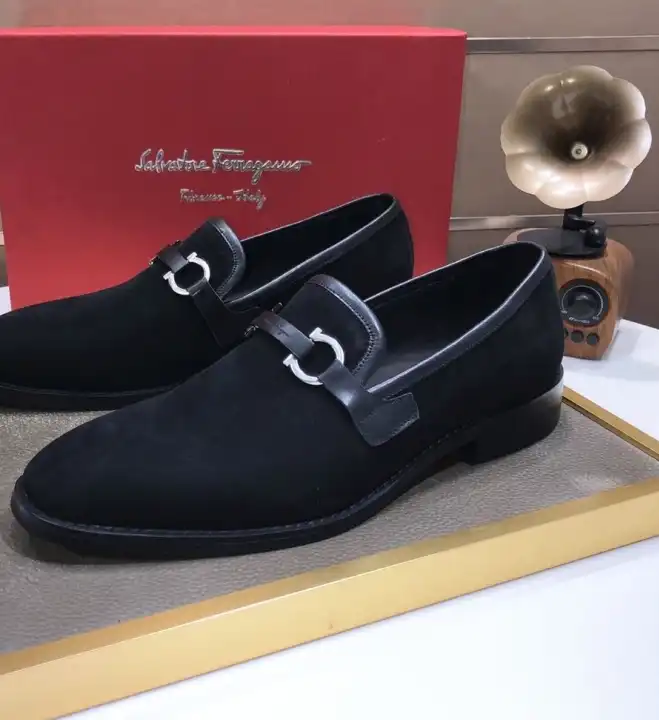 hype Ferragamo Leather Shoes