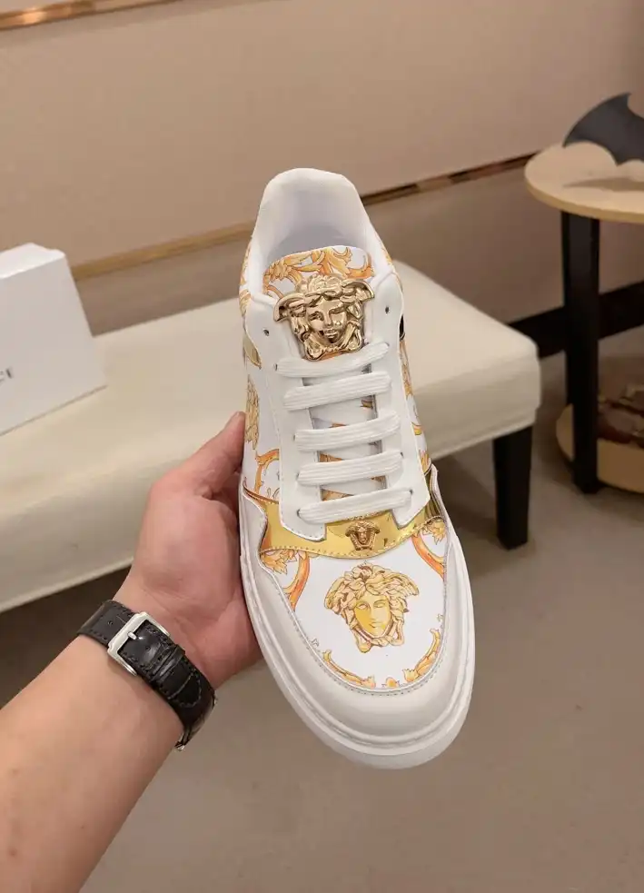 hype Givenchy Sneakers