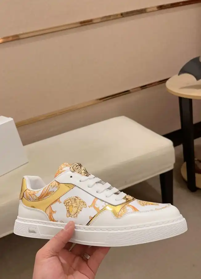 hype Givenchy Sneakers