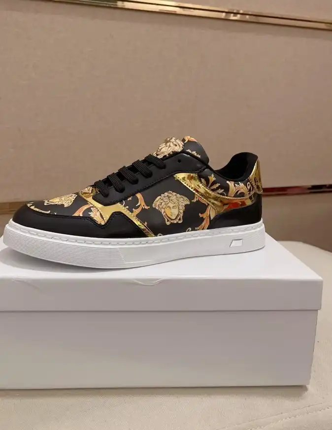 hype Givenchy Sneakers