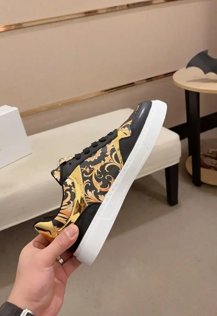 hype Givenchy Sneakers