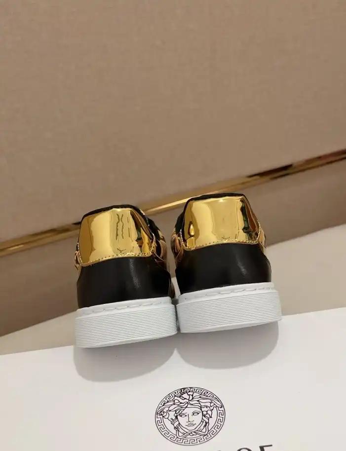 hype Givenchy Sneakers