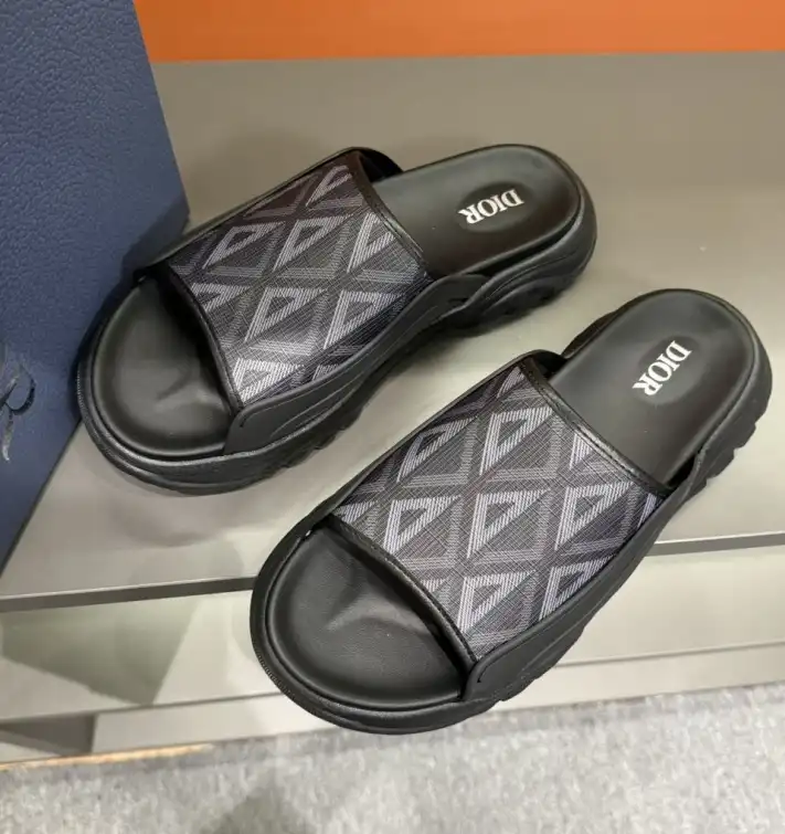 hype Christian Dior Slippers