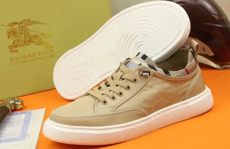 hype Burberry Sneakers