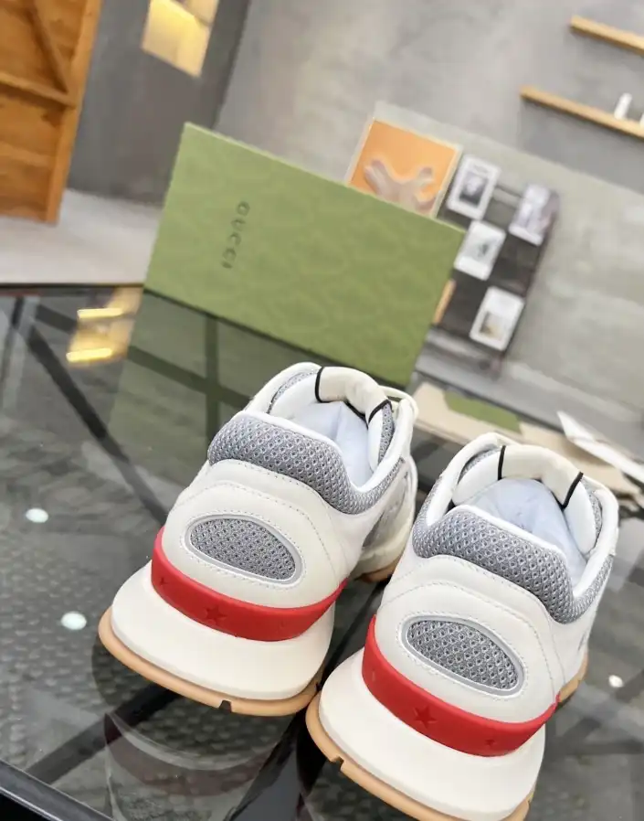 hype Gucci Sneakers