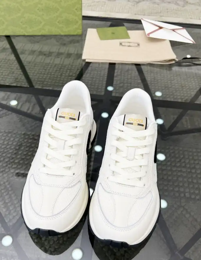 hype Gucci Sneakers