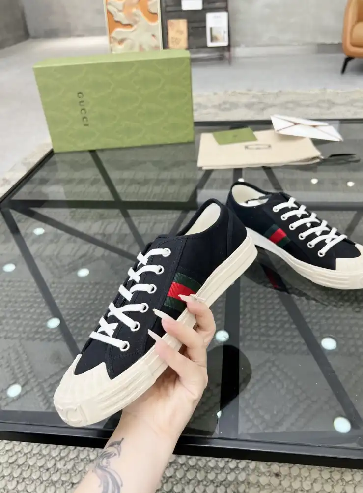 hype Gucci Sneakers