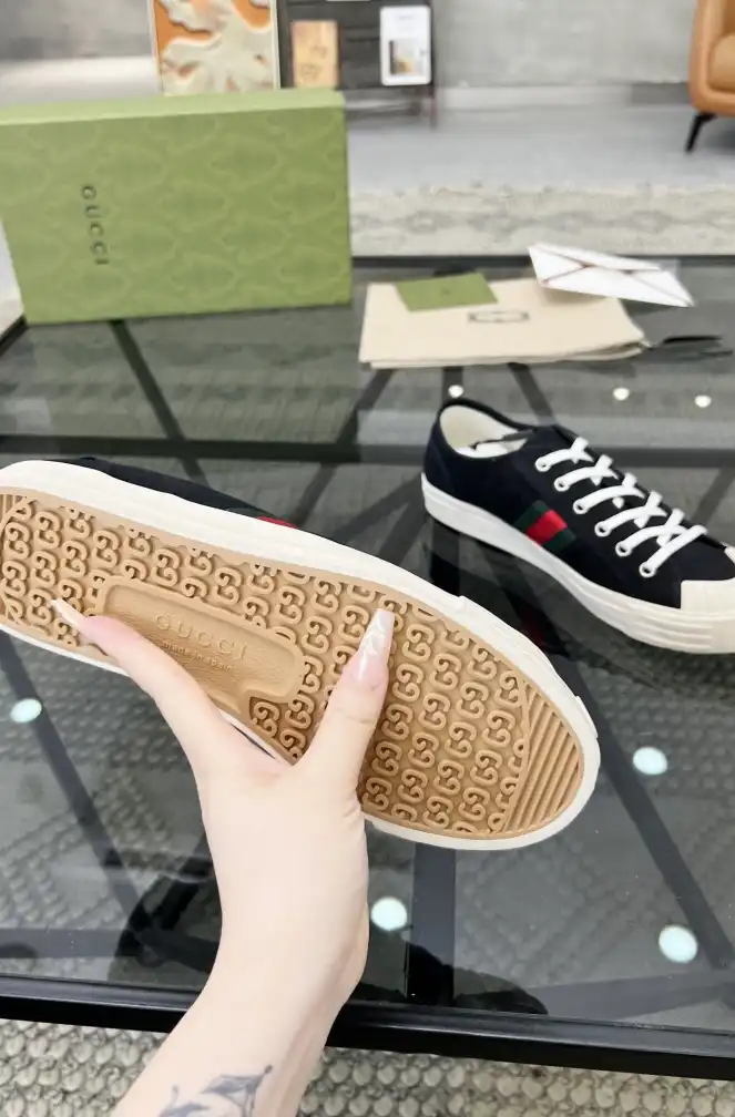 hype Gucci Sneakers