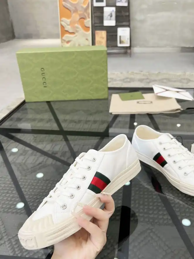 hype Gucci Sneakers