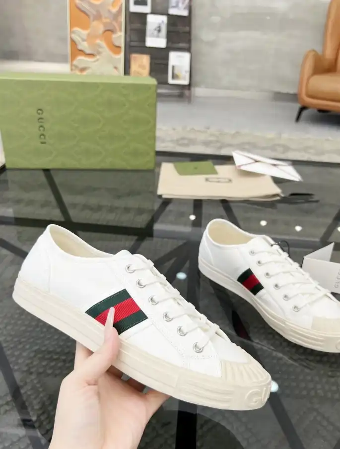 hype Gucci Sneakers