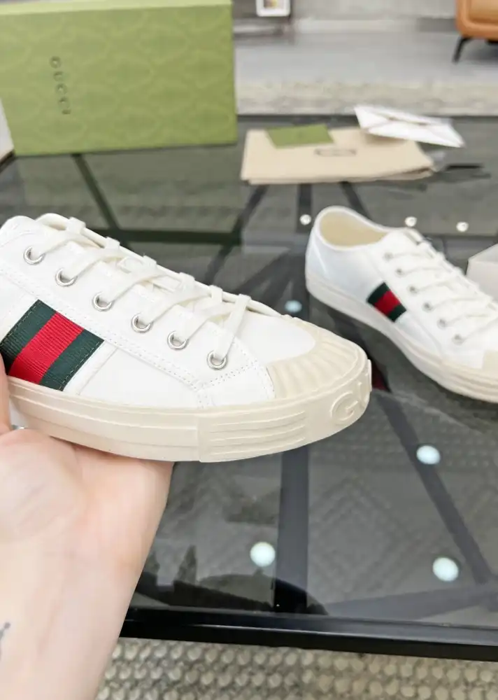 hype Gucci Sneakers